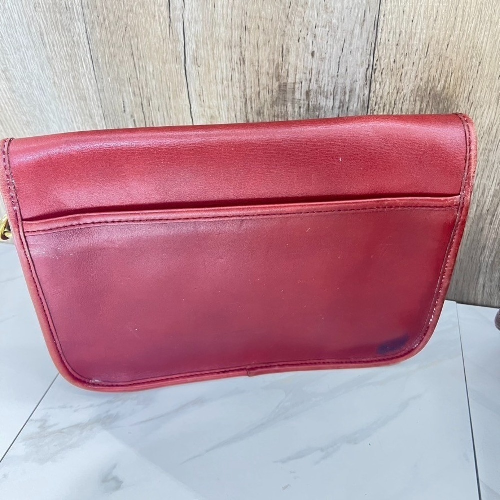 Vtg Hunt Club Leather Burgundy Crossbody Bag Turn Lock Brass ~ 7x10.5x2" ~ MINT - Picture 11 of 12
